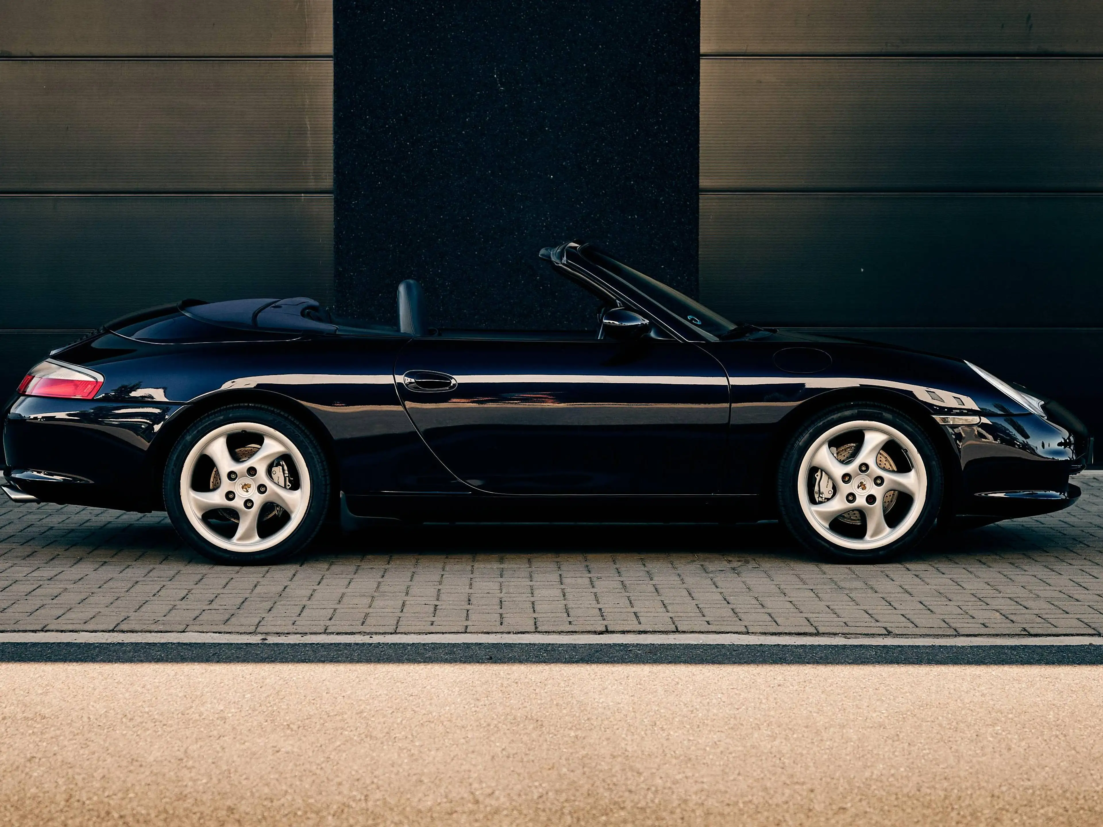 Porsche 996 Carrera 4 cabrio tiptronic volleder/PCM/18"/exclusive opties leder — photo 8