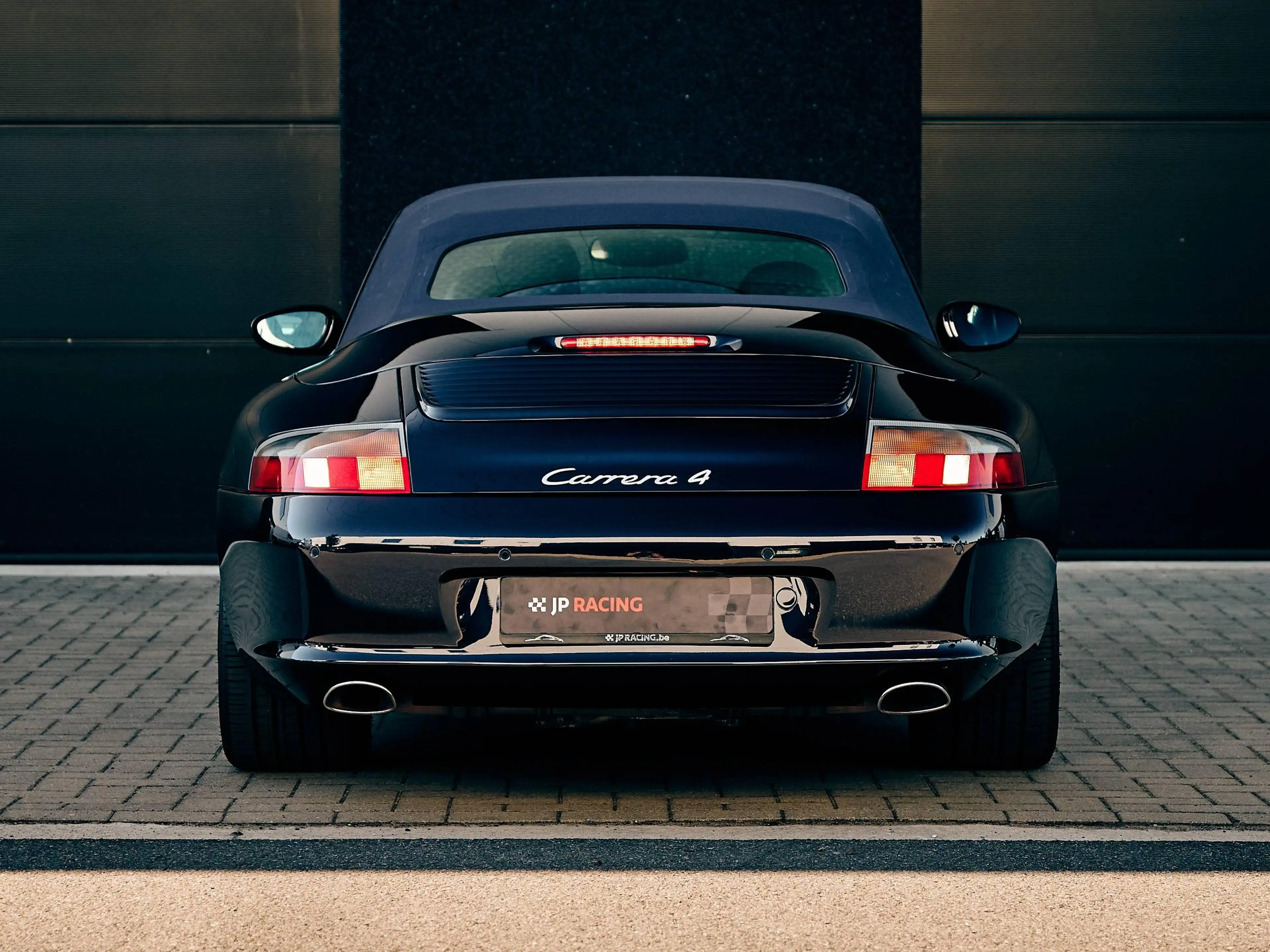 Porsche 996 Carrera 4 cabrio tiptronic volleder/PCM/18"/exclusive opties leder — photo 10