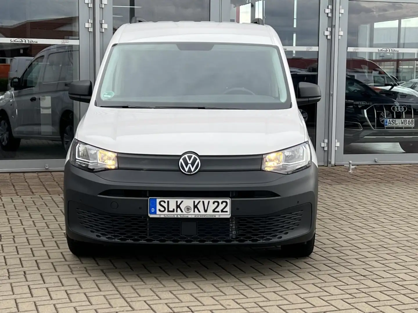 Volkswagen Caddy Cargo 1,5 TSI 6-Gang EPH, KLIMA, BC, SHZ, White - 2