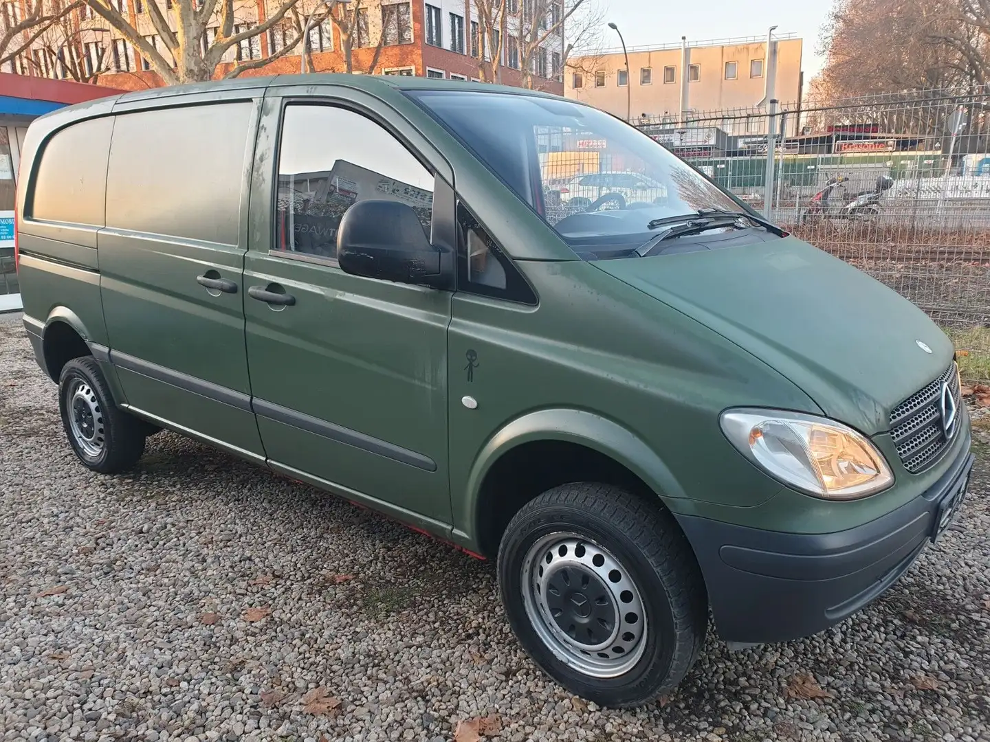 Mercedes-Benz Vito 111CDI 4x4 Automatik*2-Hand*TÜV-Neu* Rouge - 2