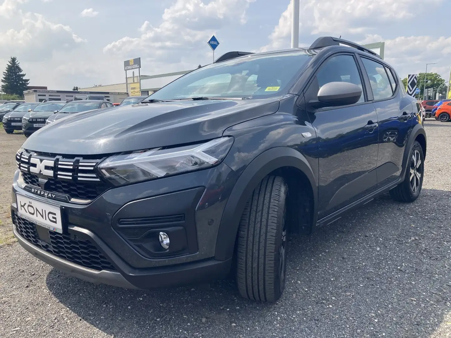 Dacia Sandero Stepway Expression+ TCe 100 ECO-G Grau - 1