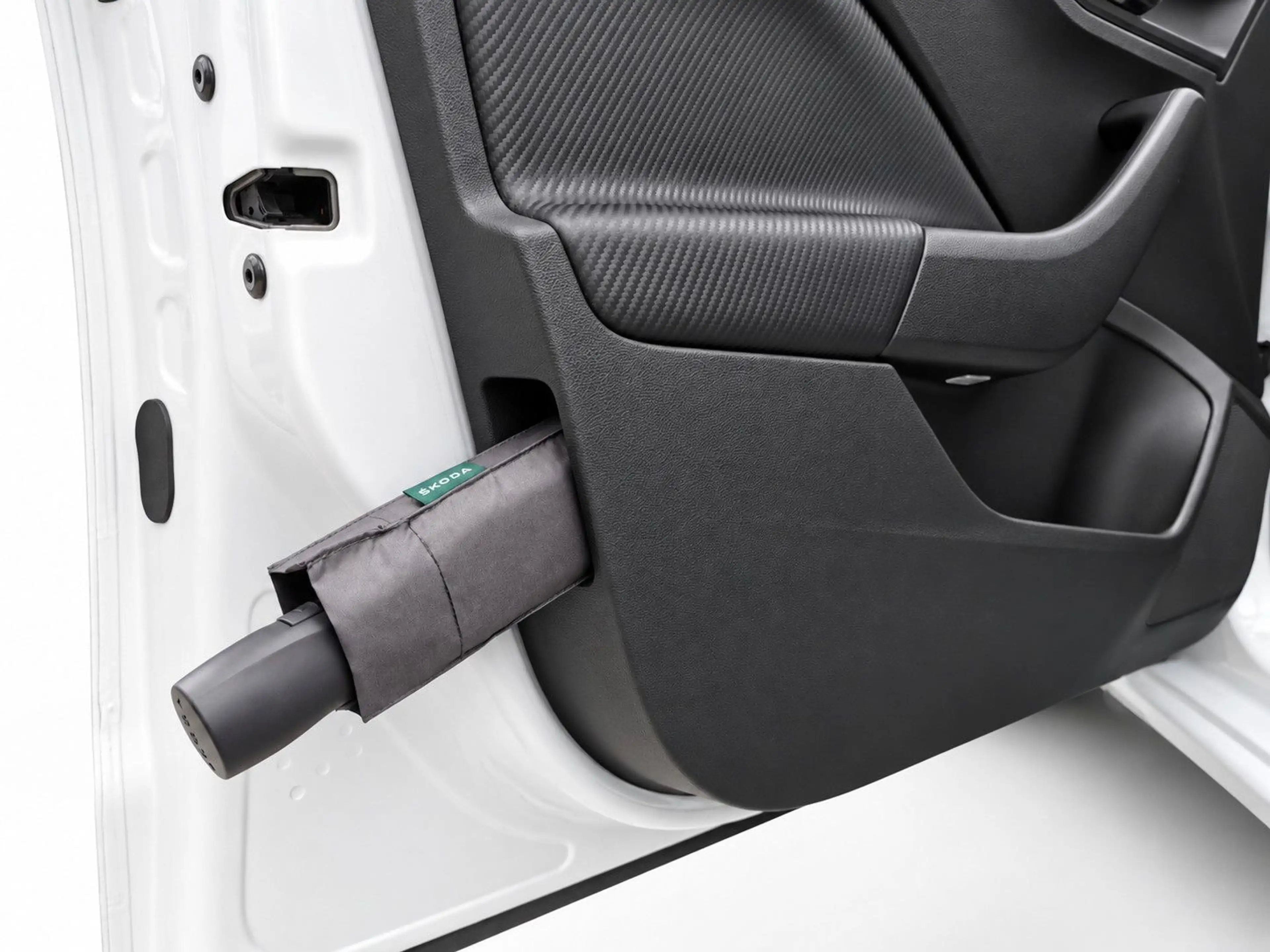 Skoda Scala 116 PS DSG Monte Carlo AHKupp Navi-App LED — photo 12