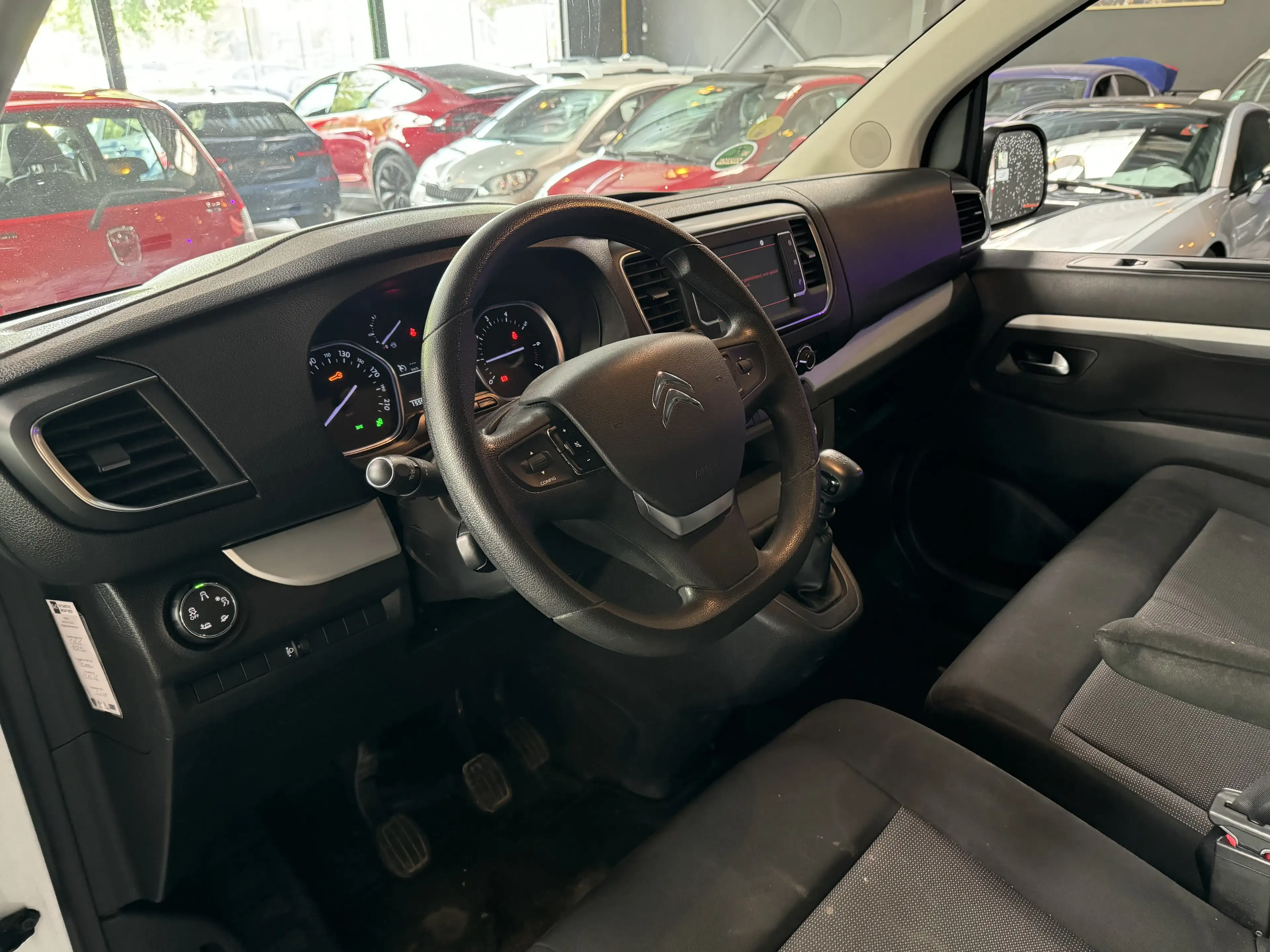 Citroen Spacetourer 1.5(d)- 6 PLACES ! A/C - MEDIA/TEL - CAMERA - LIM/REG — photo 13