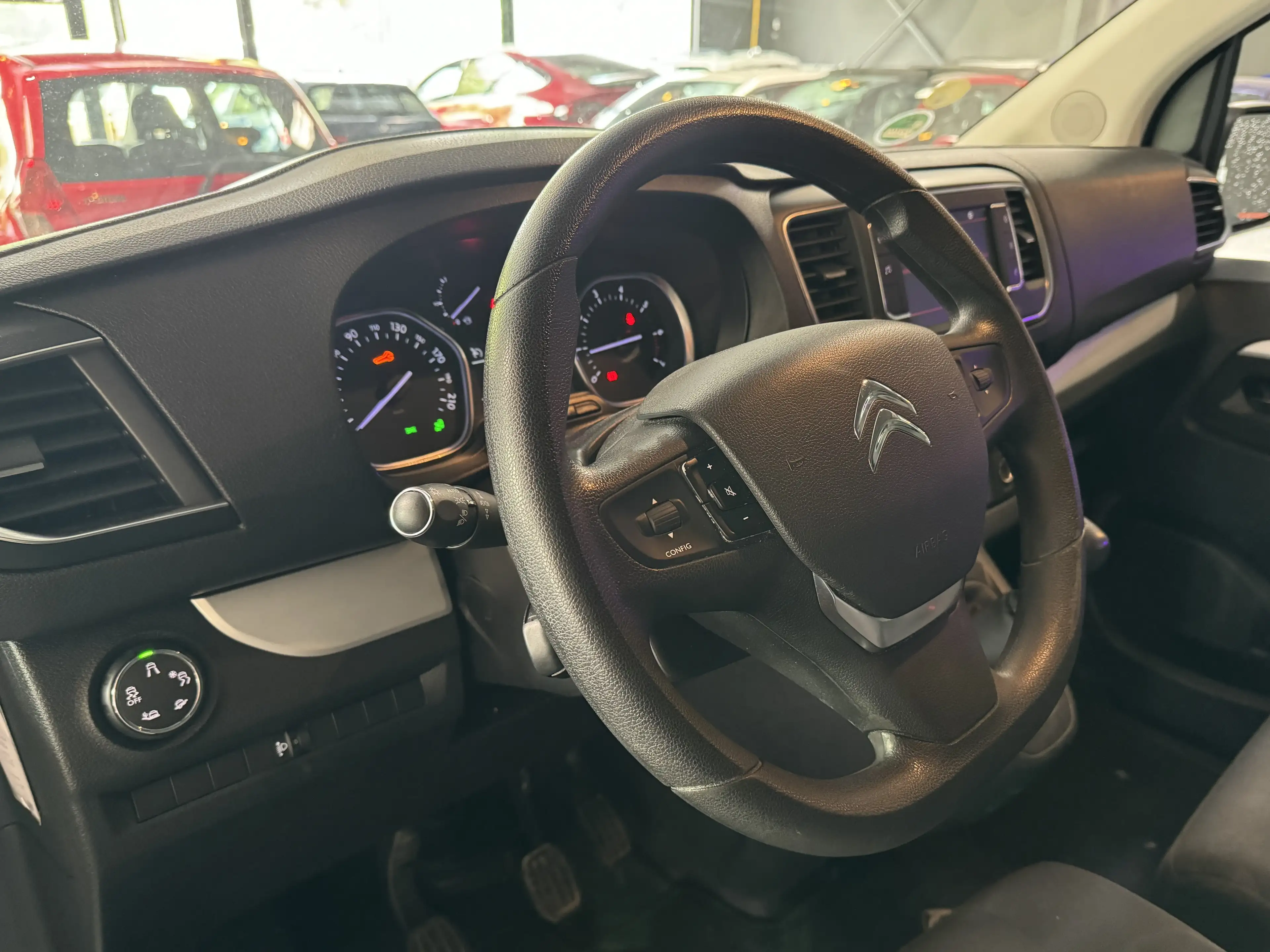 Citroen Spacetourer 1.5(d)- 6 PLACES ! A/C - MEDIA/TEL - CAMERA - LIM/REG — photo 14