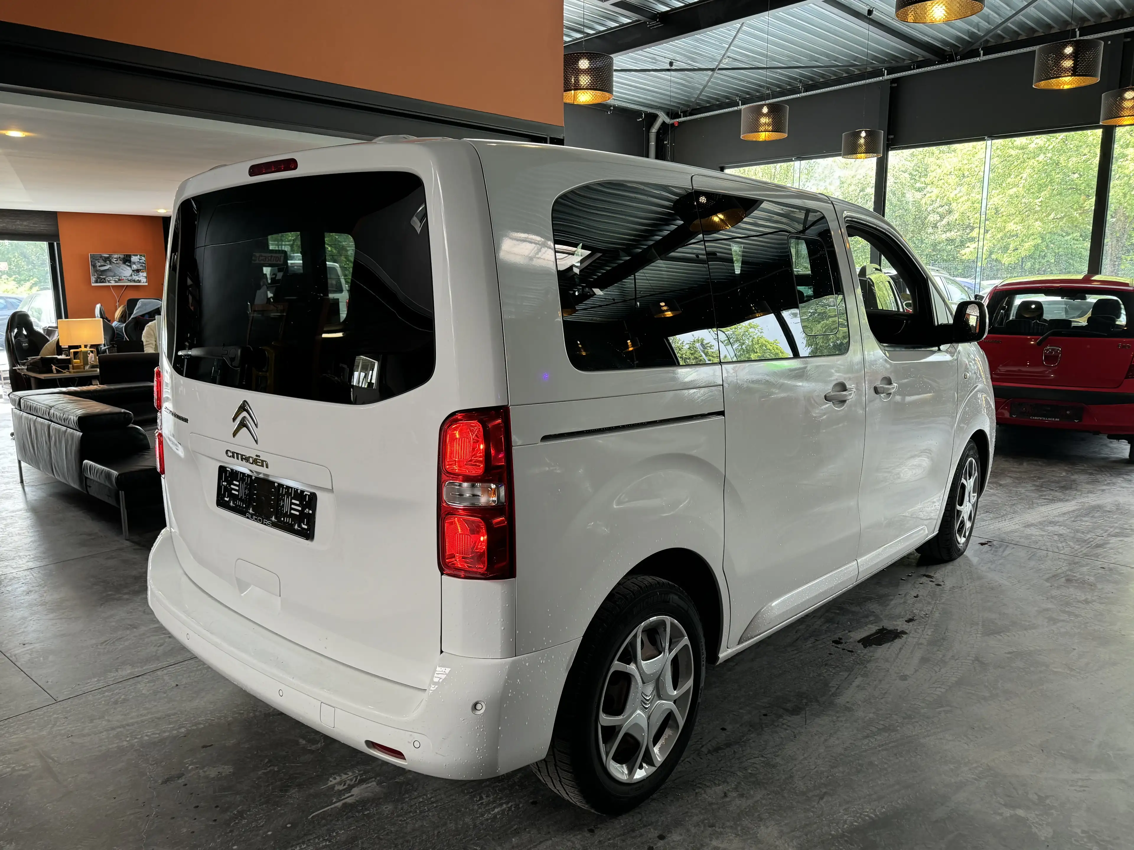 Citroen Spacetourer 1.5(d)- 6 PLACES ! A/C - MEDIA/TEL - CAMERA - LIM/REG — photo 8