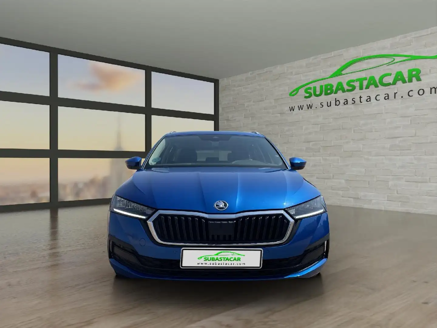 Skoda Octavia Combi 2.0TDI Ambition DSG 85kW Azul - 2