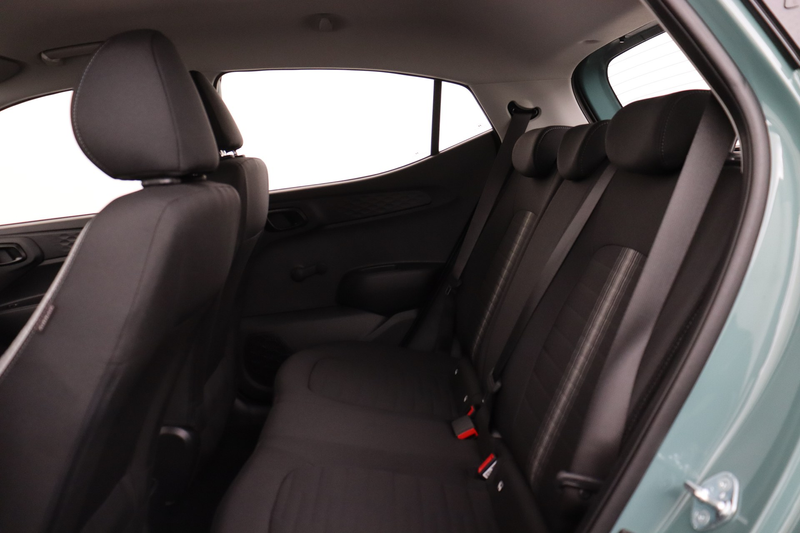 Hyundai i10 1.0L TREND + CARPLAY + GPS + CAMERA + PDC + CRUISE — photo 13