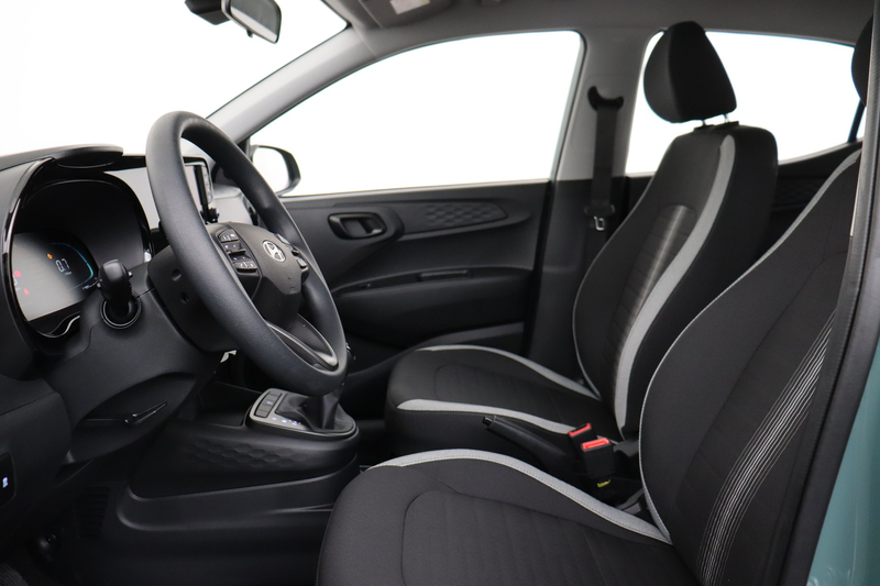 Hyundai i10 1.0L TREND + CARPLAY + GPS + CAMERA + PDC + CRUISE — photo 10