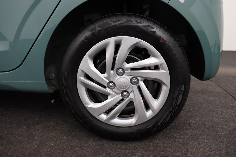 Hyundai i10 1.0L TREND + CARPLAY + GPS + CAMERA + PDC + CRUISE — photo 15