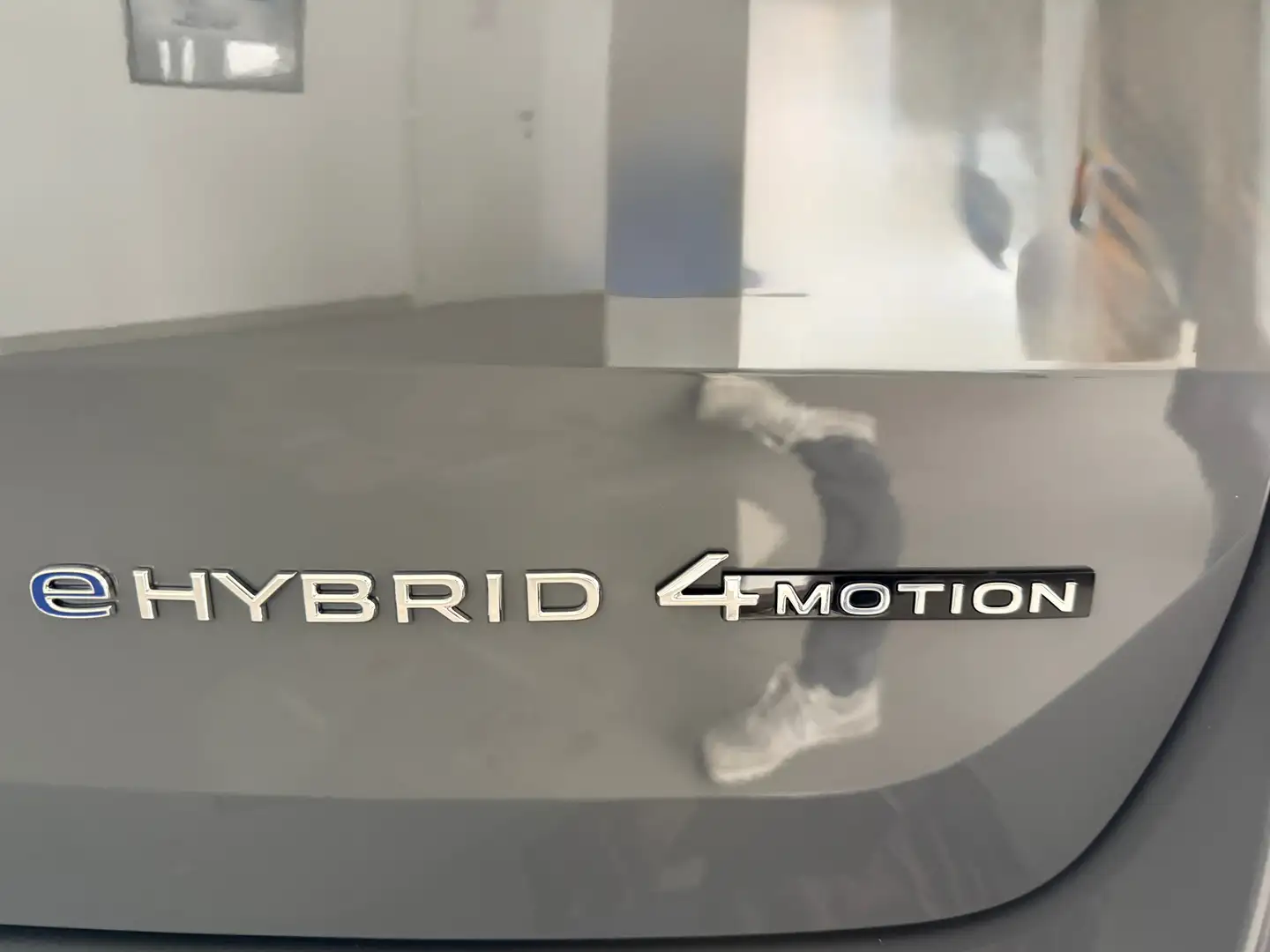 Volkswagen T7 Multivan UNICO ITALIA 4 MOTION BENZINA IBRIDO DISPONIBILE Schwarz - 2