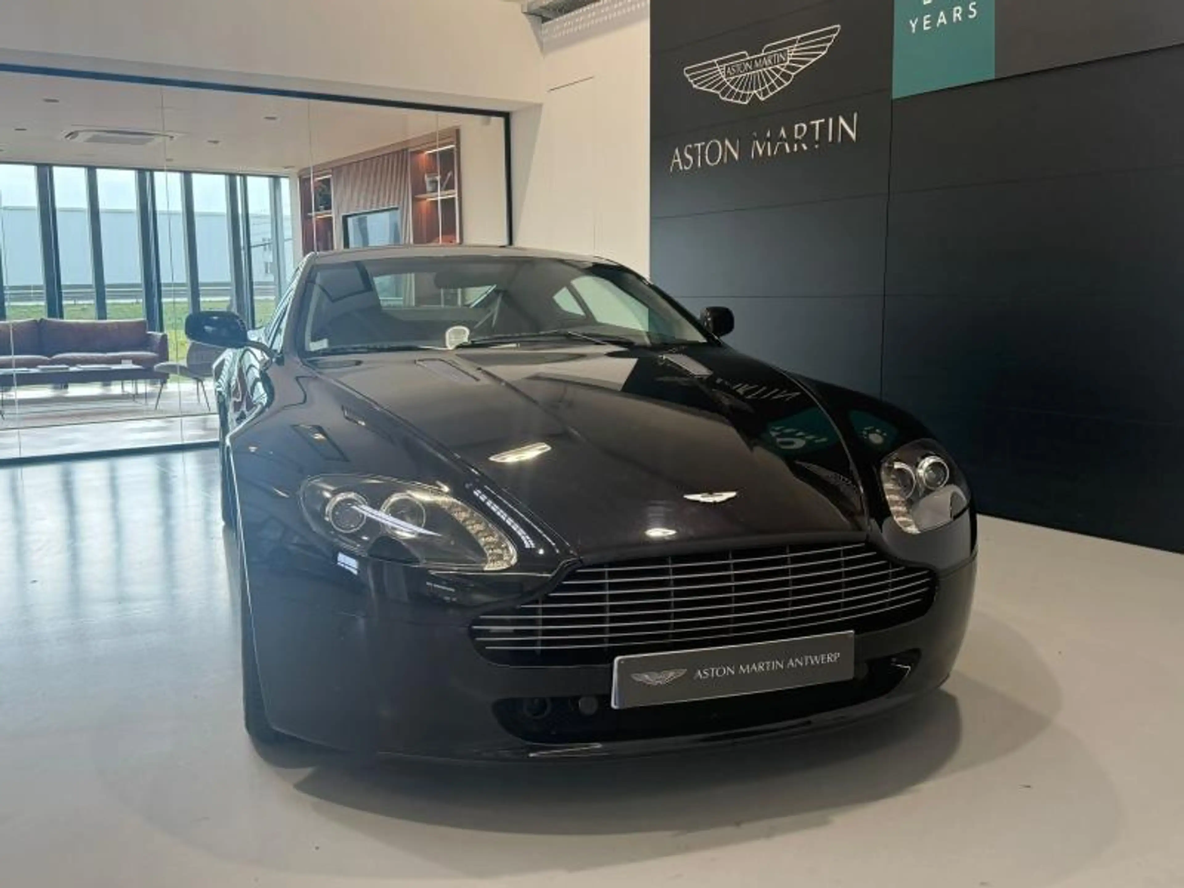 Aston Martin V8 4.7l Sportshift — photo 11