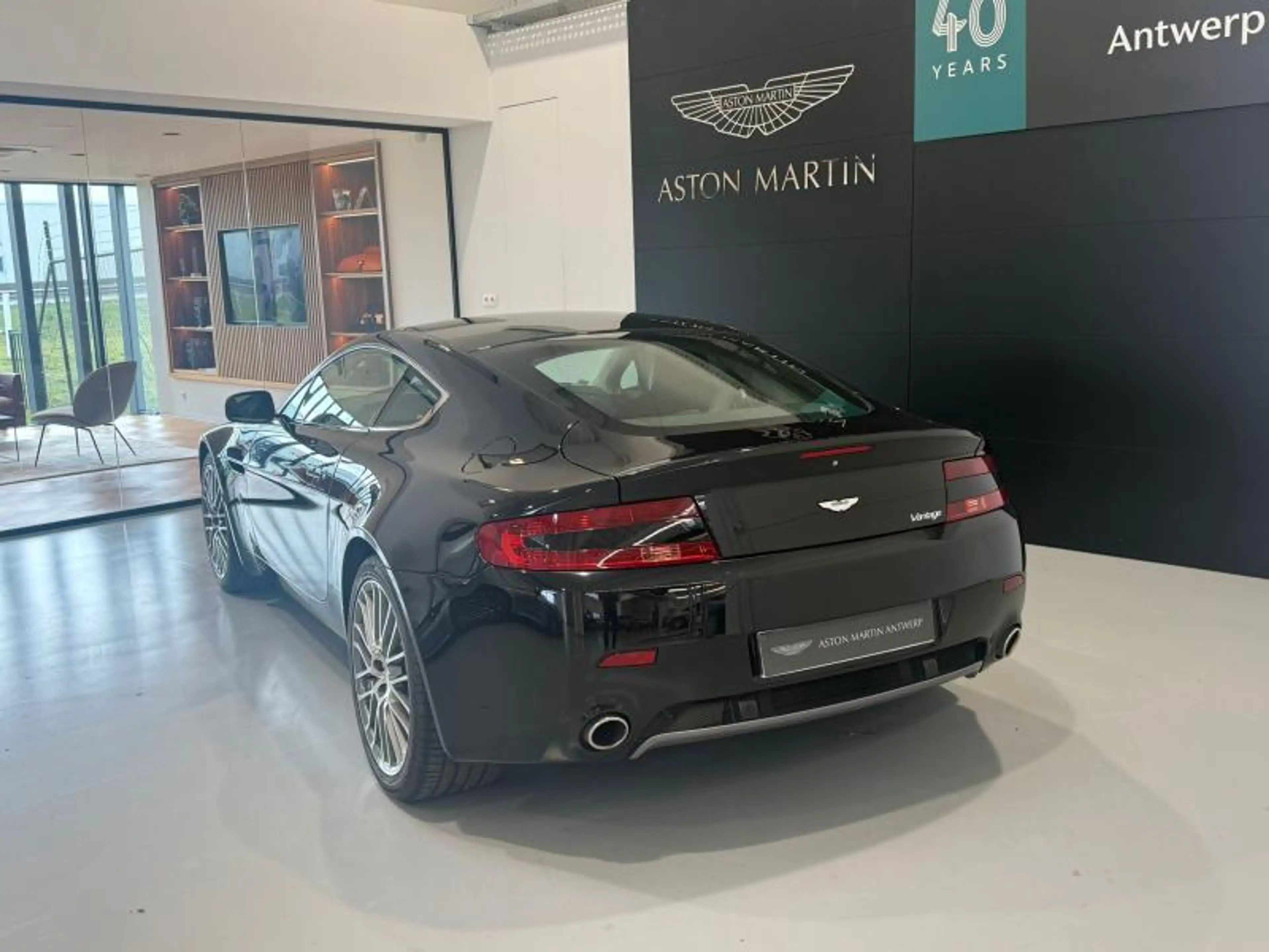 Aston Martin V8 4.7l Sportshift — photo 4