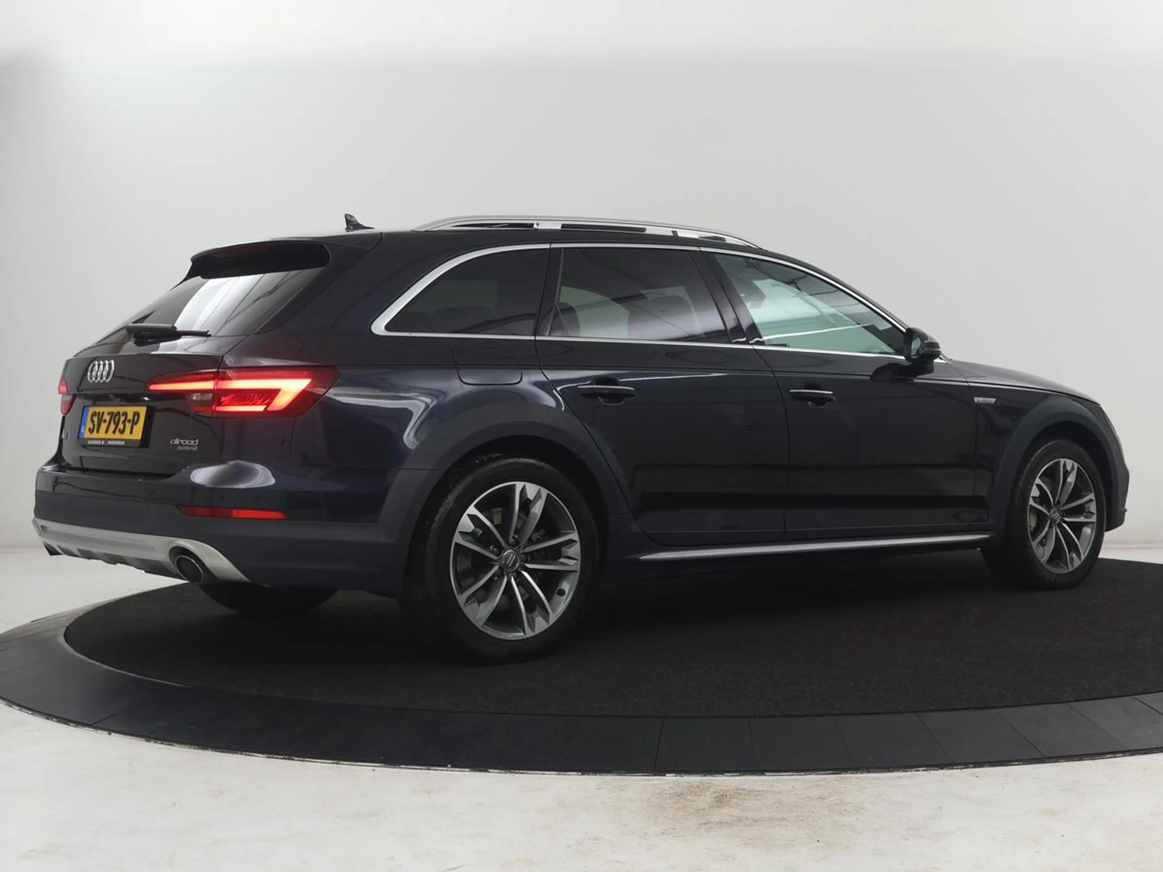 Audi A4 allroad quattro 2.0 TFSI MHEV Edition | Panoramadak | Lede — photo 40