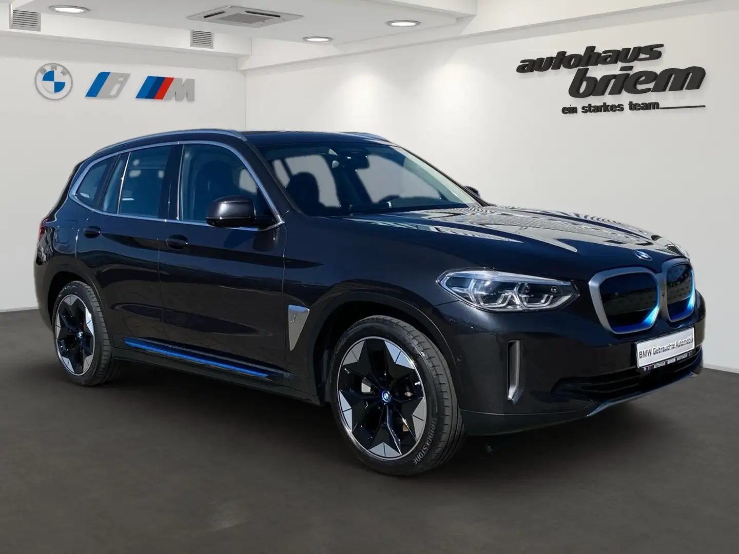 BMW iX3 ELEKTRO Šedá - 2