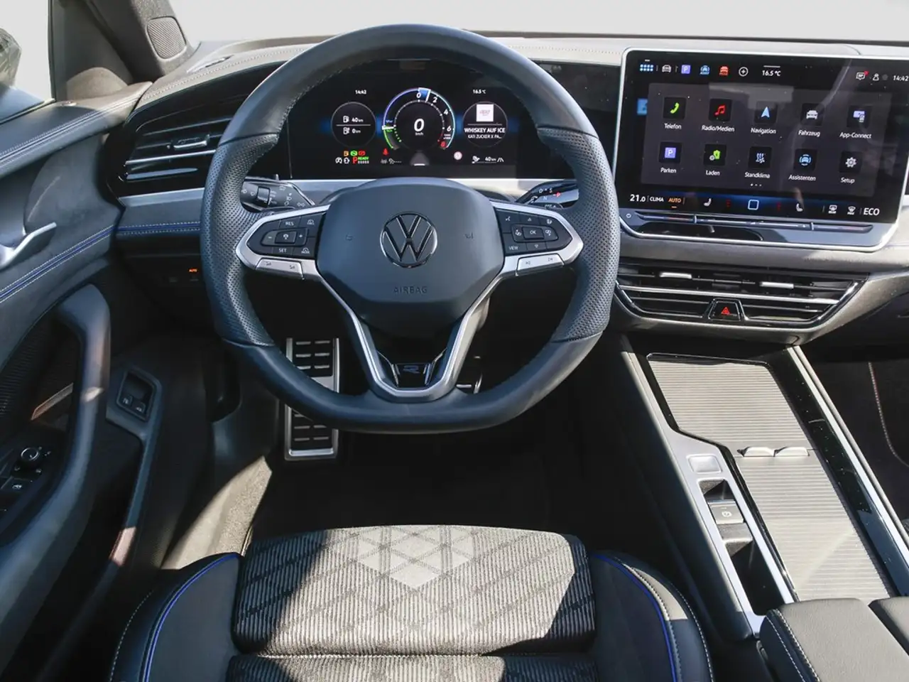 Volkswagen Passat Variant 1.5 TSI eHybrid DSG R-Line WWV 15