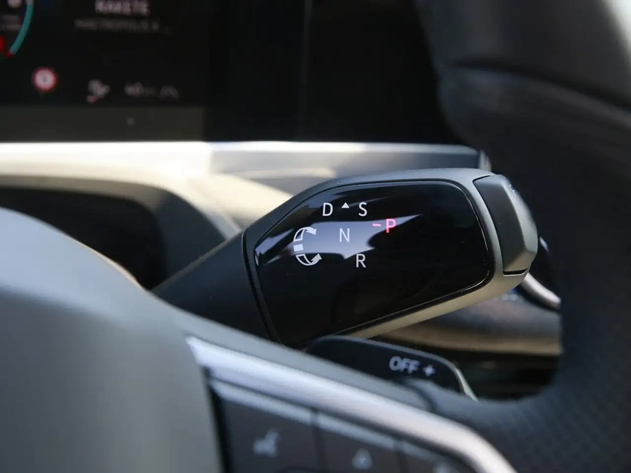 Volkswagen Passat Variant 1.5 TSI eHybrid DSG R-Line WWV 18