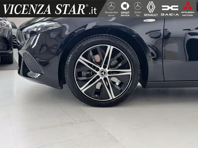 Mercedes-Benz A-Class view 3