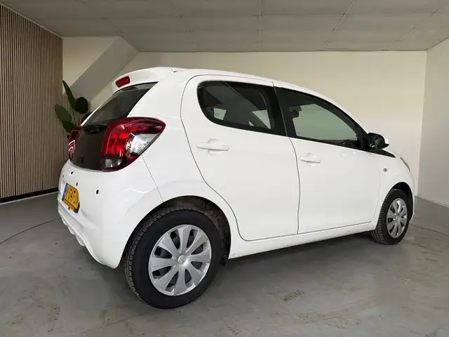 Peugeot 108 view 9