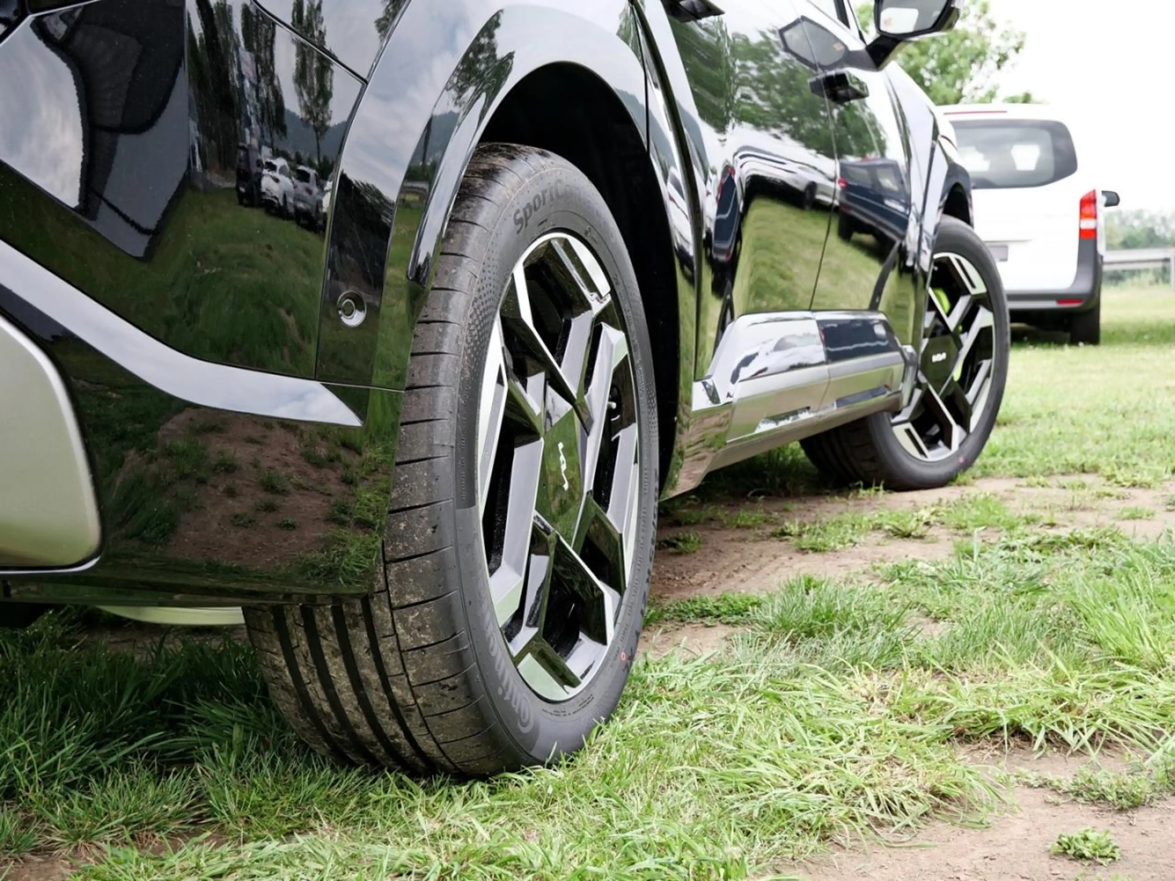 Kia EV9 GT 99,8 kWh AWD Panorama HeadUp 360° ACC — photo 5