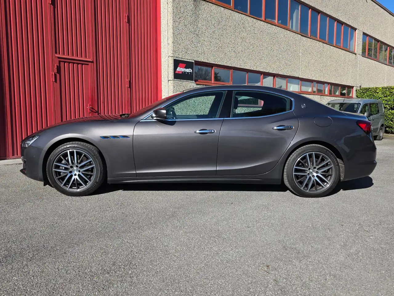 Maserati Ghibli 2021