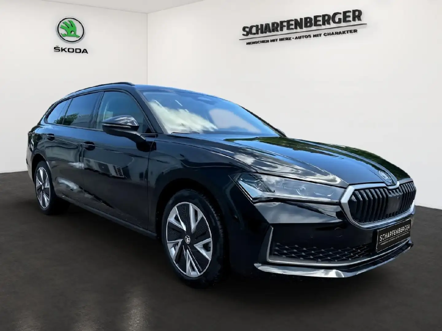 Skoda Superb Superb Combi 1.5 110kW Selection*AHK,NAVI,MATRIX* Schwarz - 2