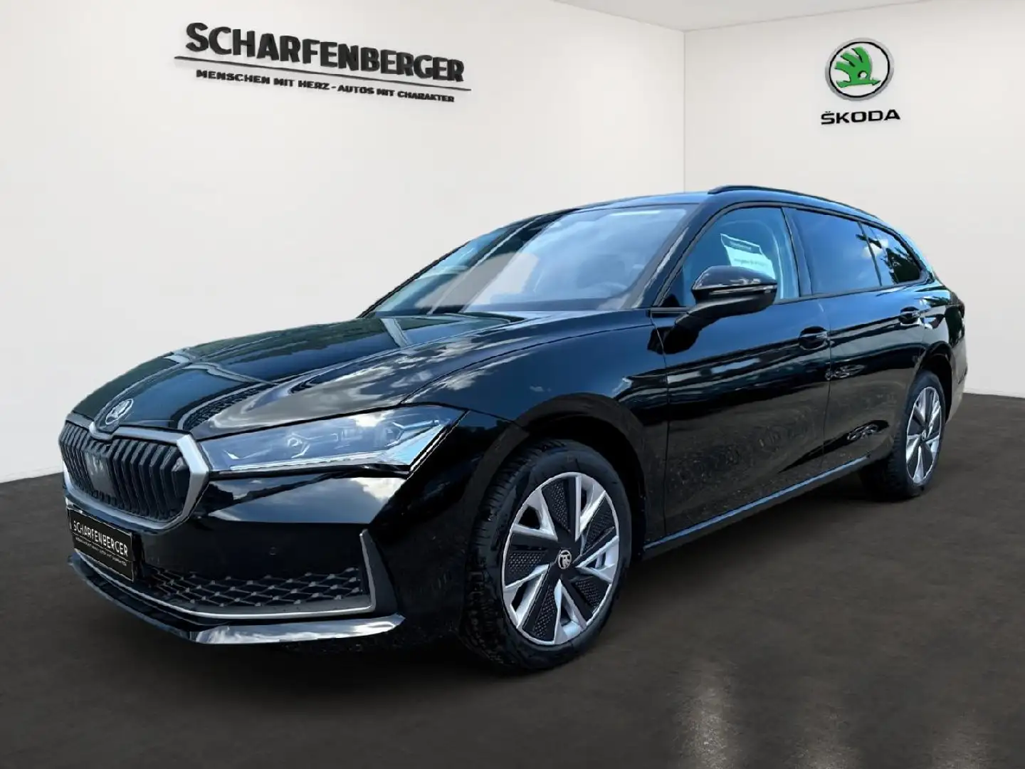 Skoda Superb Superb Combi 1.5 110kW Selection*AHK,NAVI,MATRIX* Schwarz - 1