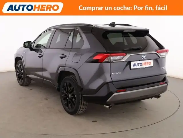 Toyota Rav4 view 4