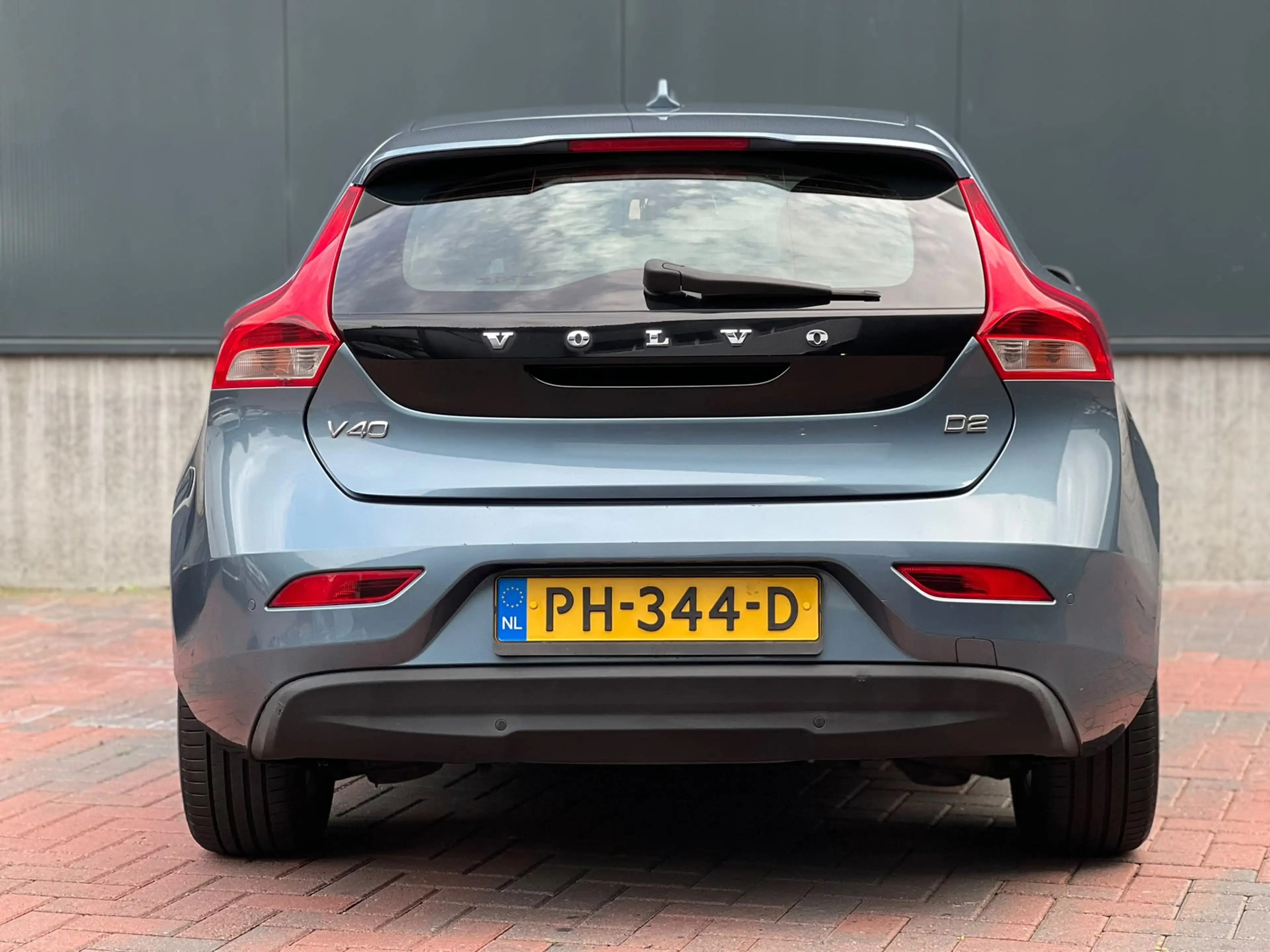 Volvo V40 1.6 D2 Summum * Navi * Cruise * Goed Onderhouden * — photo 3
