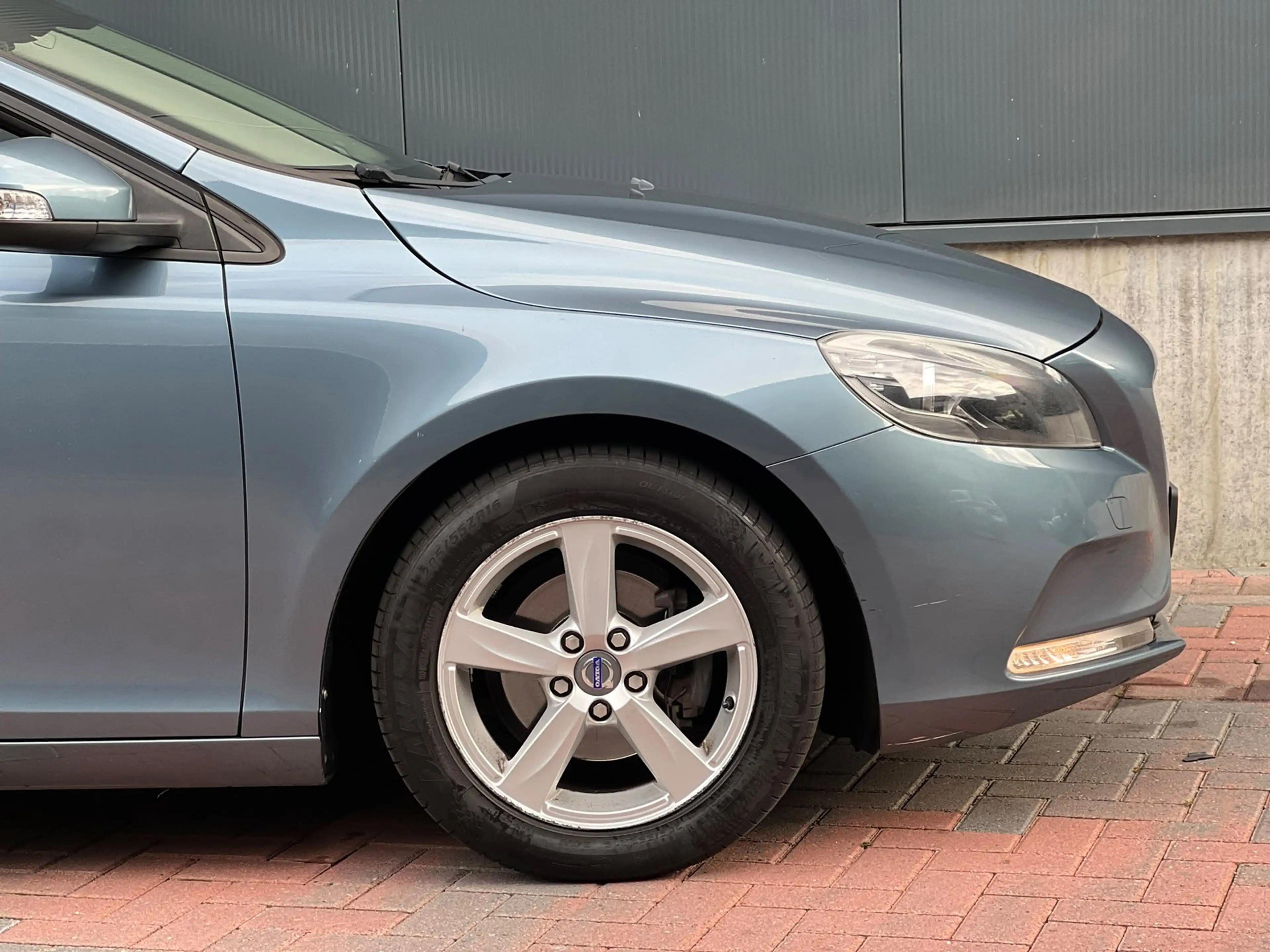 Volvo V40 1.6 D2 Summum * Navi * Cruise * Goed Onderhouden * — photo 15