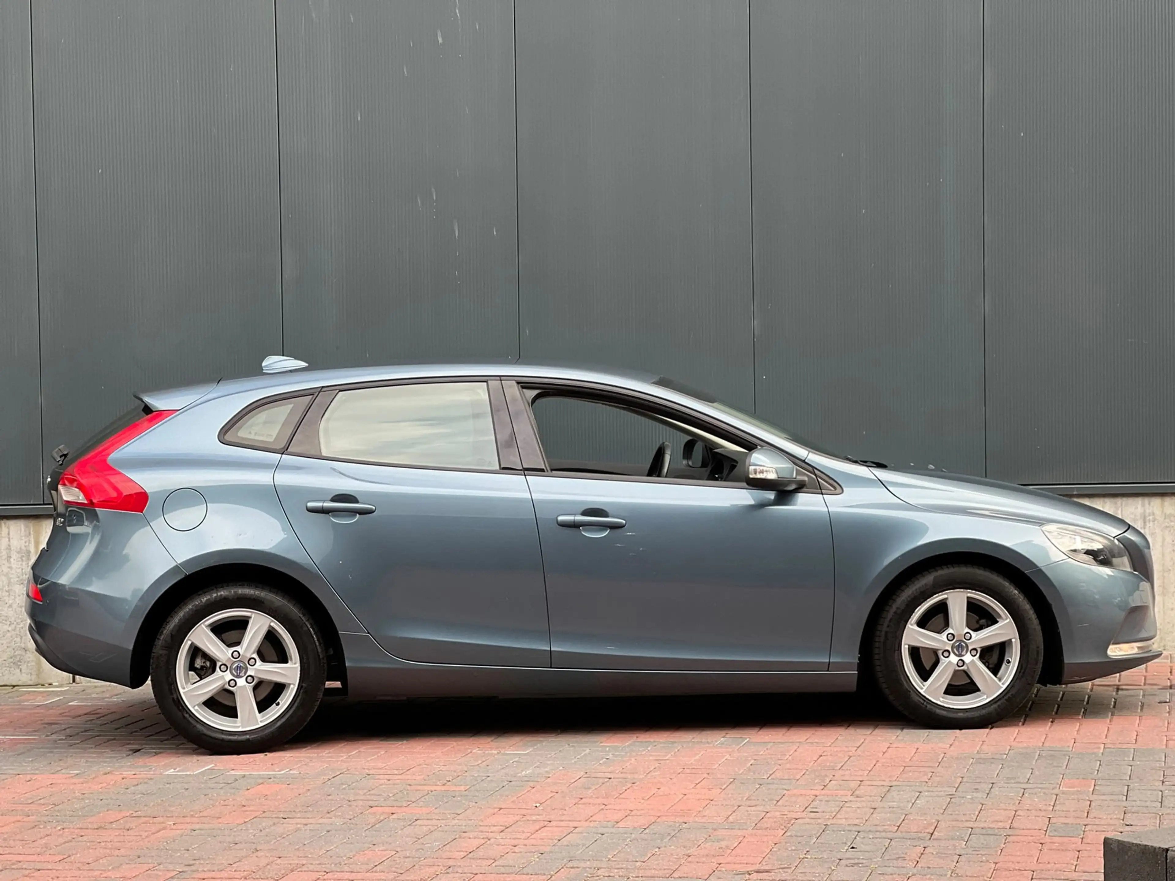 Volvo V40 1.6 D2 Summum * Navi * Cruise * Goed Onderhouden * — photo 14