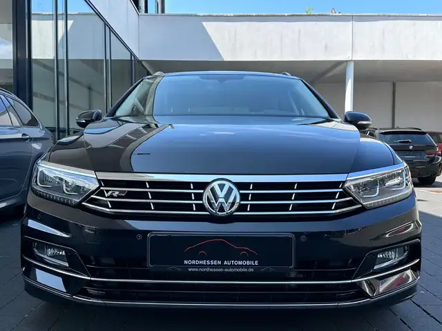 Volkswagen Passat view 5