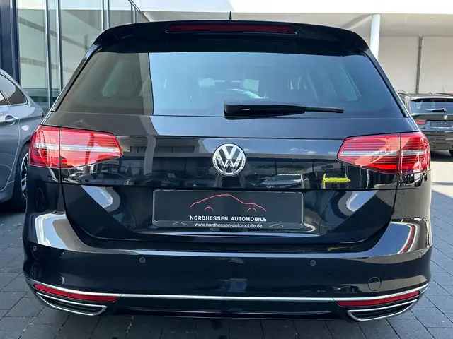 Volkswagen Passat view 7