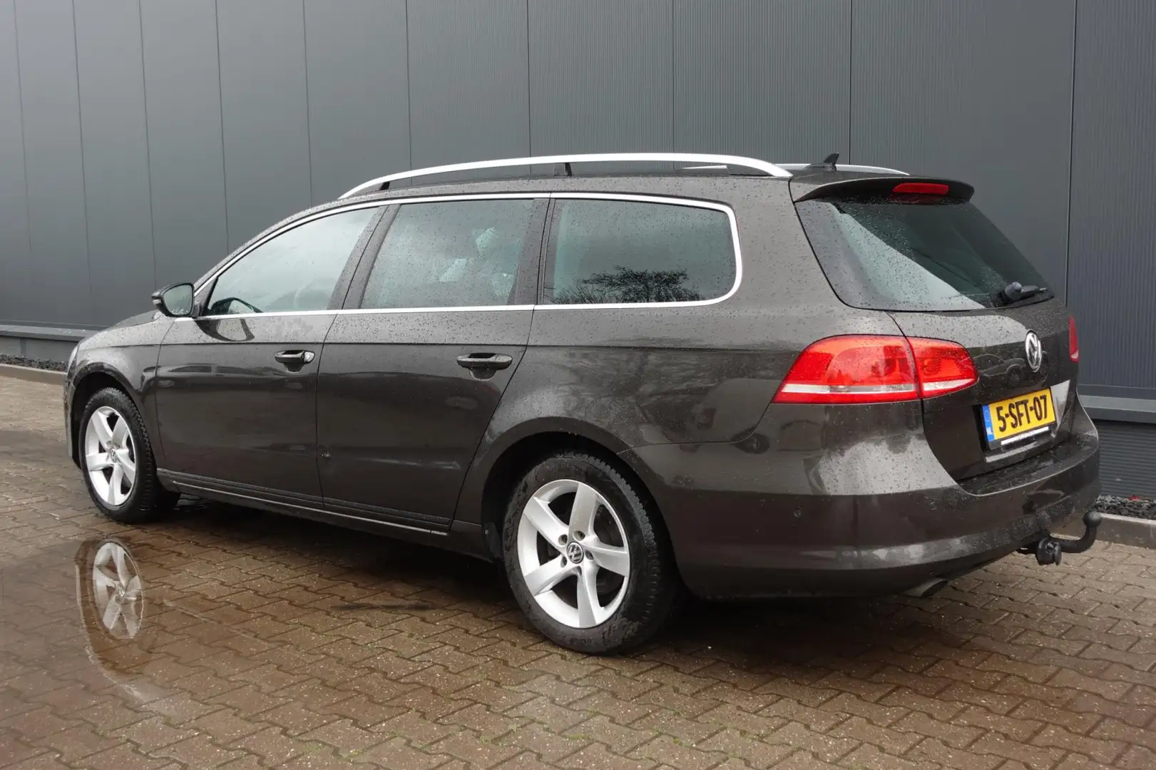 Volkswagen Passat Variant 1.6 TDI BlueMotion Executive Edition Kahverengi - 2