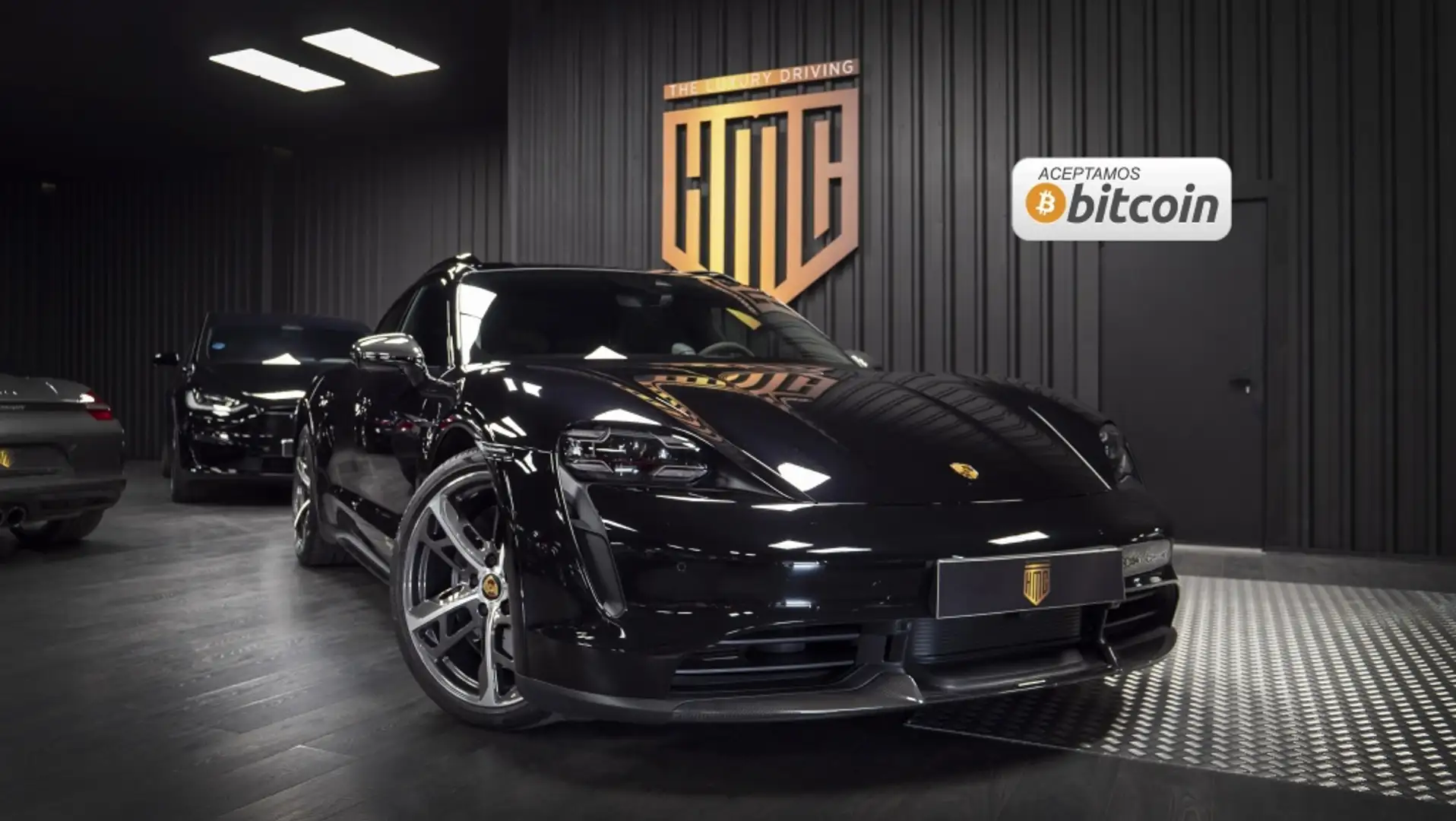 Porsche Taycan Turbo S Cross Turismo Noir - 1