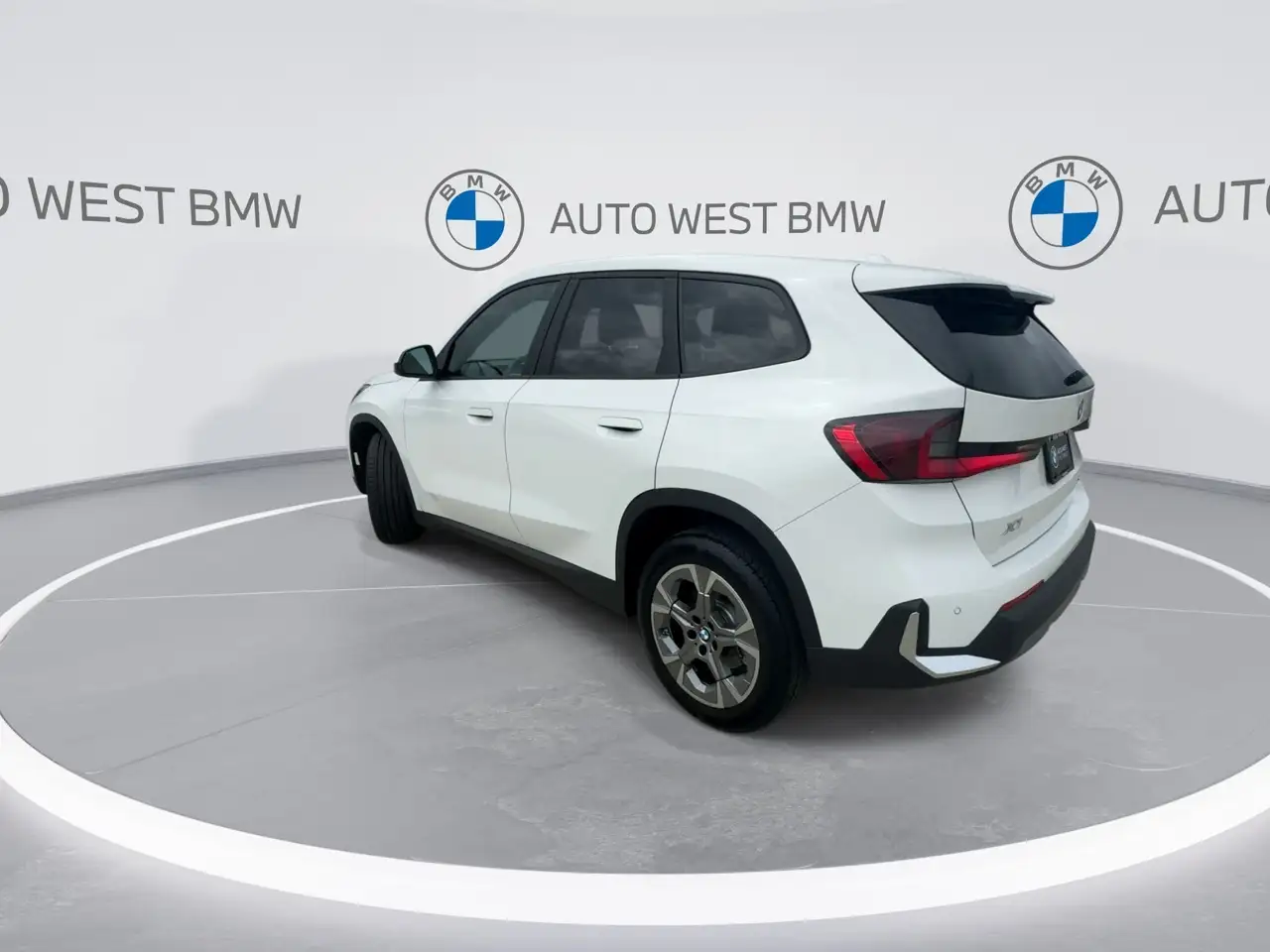 BMW X1 снимка BMW X1