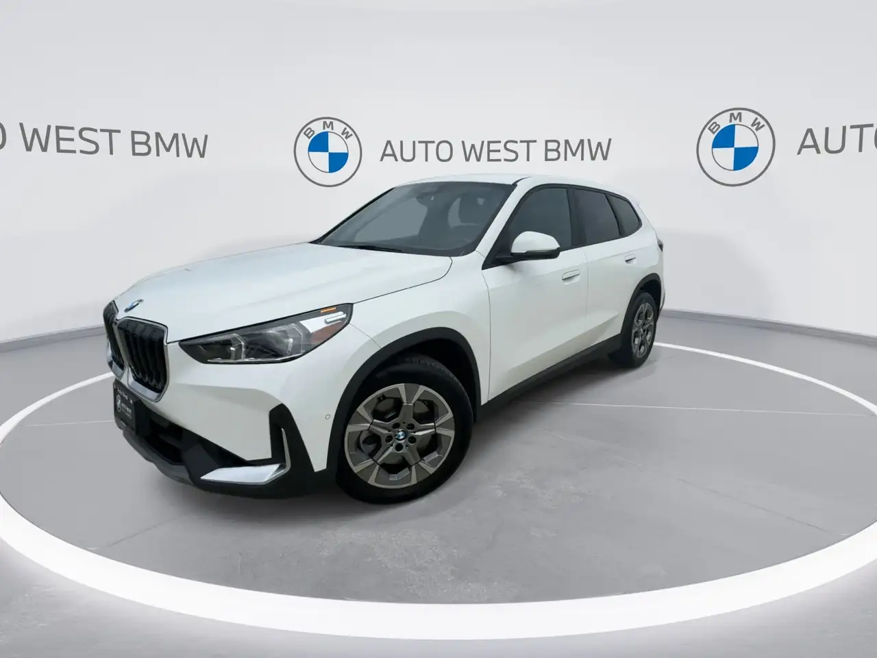 BMW X1 снимка BMW X1