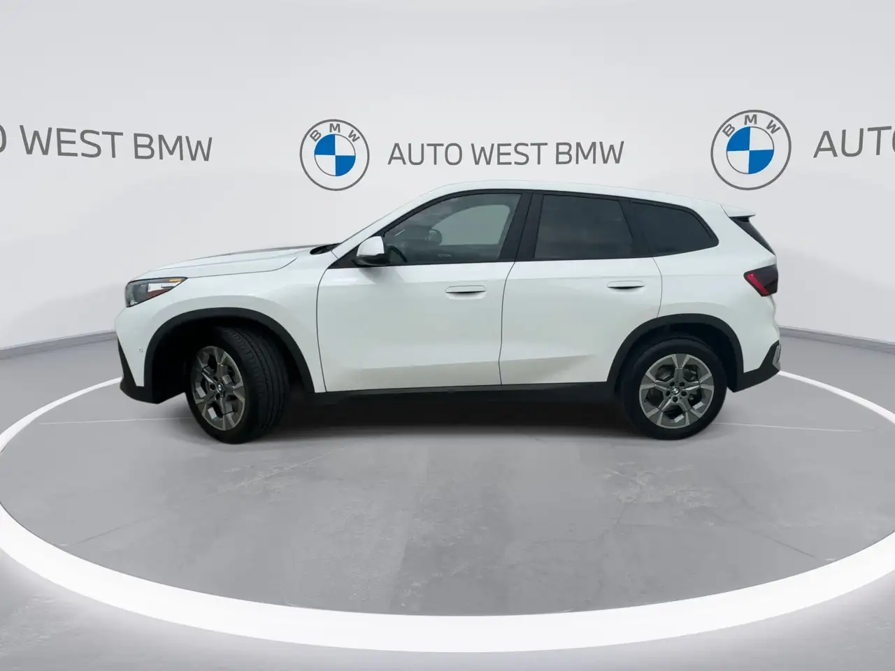 BMW X1 снимка BMW X1