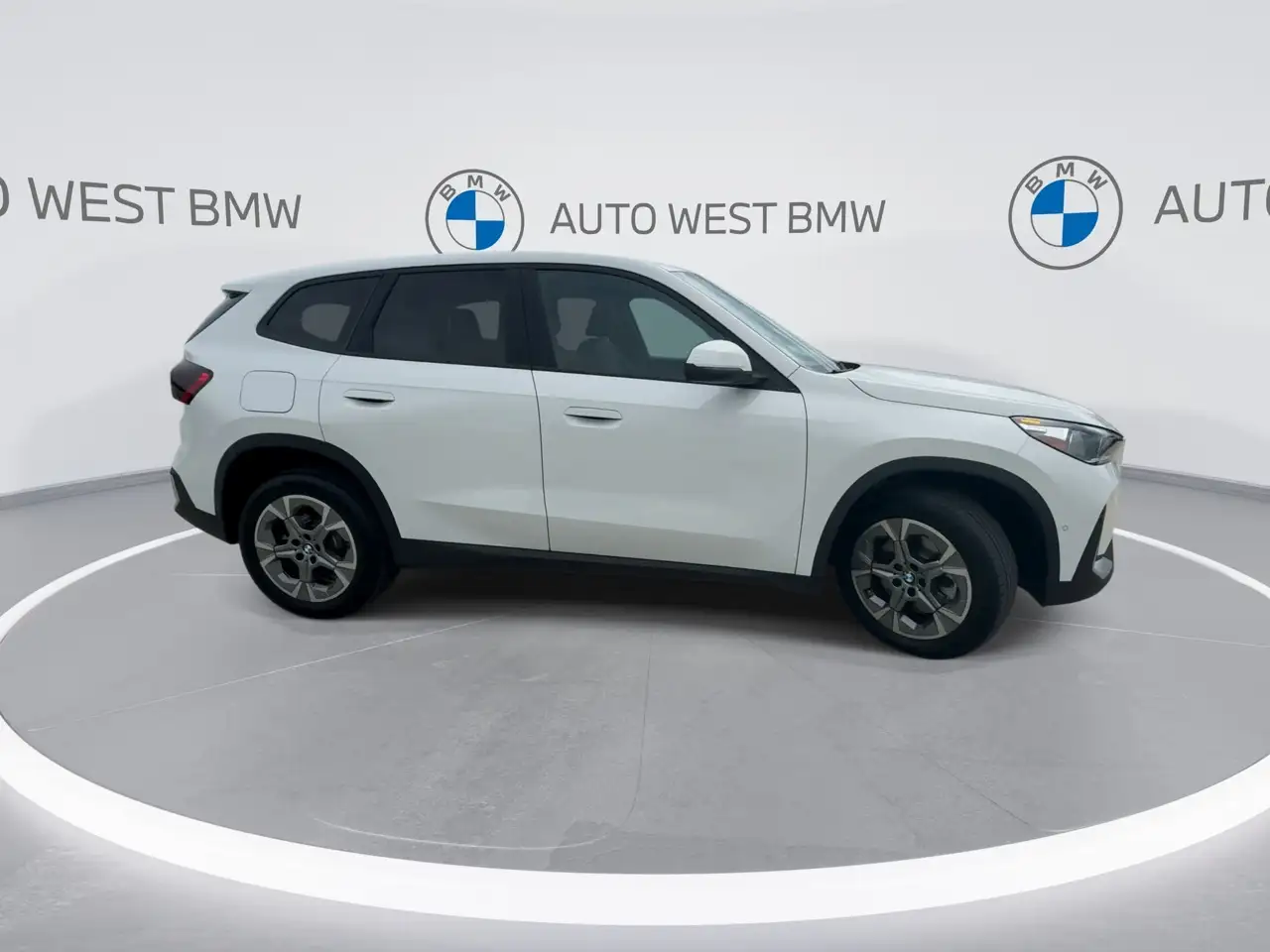 BMW X1 снимка BMW X1