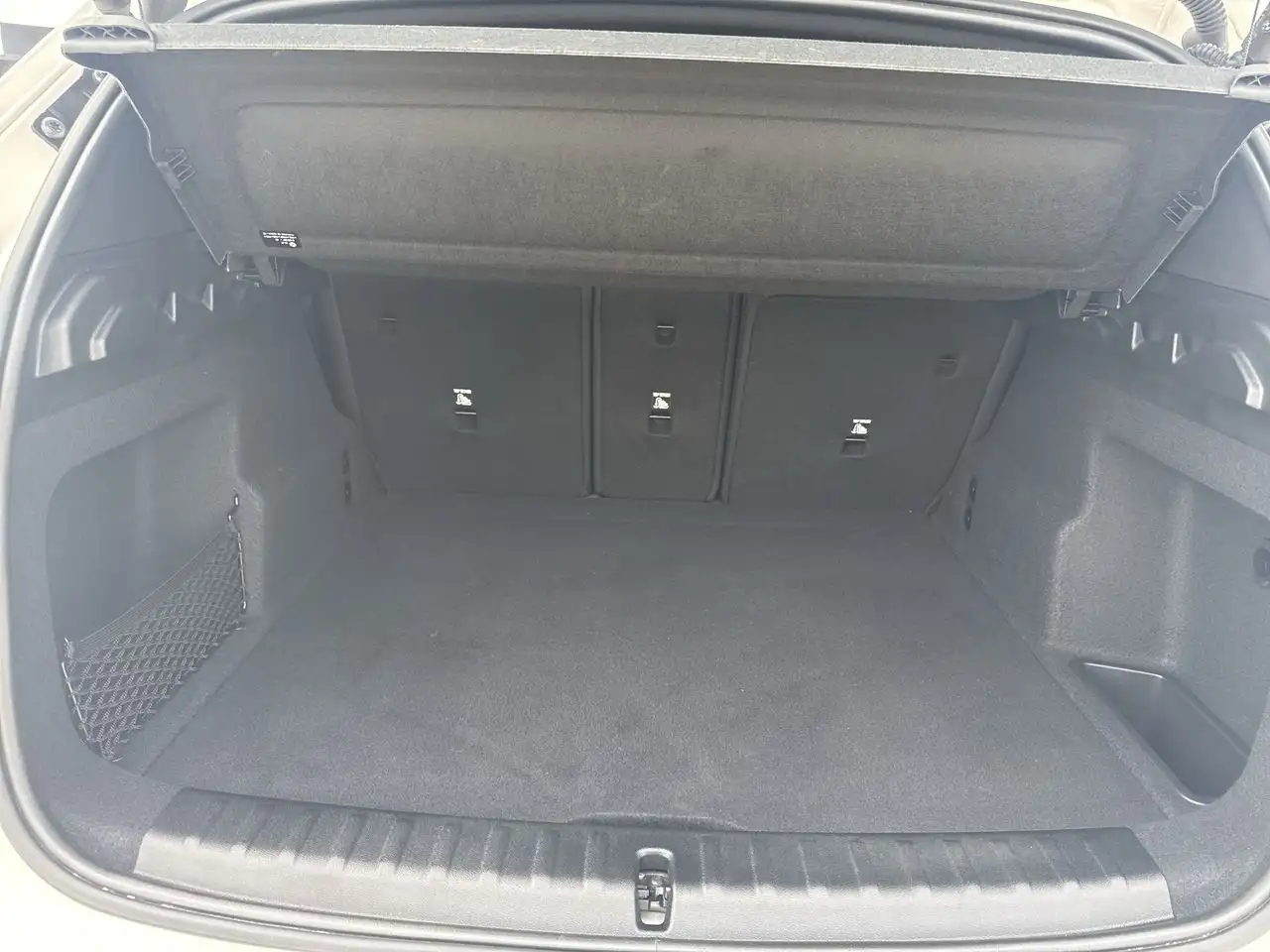 BMW X1 снимка BMW X1