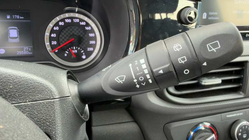 Hyundai i10 1.0 Comfort Smart Automaat 5 pers. Navigatie Camer — photo 16
