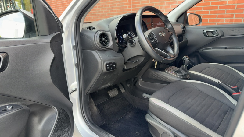 Hyundai i10 1.0 Comfort Smart Automaat 5 pers. Navigatie Camer — photo 3