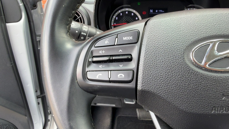 Hyundai i10 1.0 Comfort Smart Automaat 5 pers. Navigatie Camer — photo 14