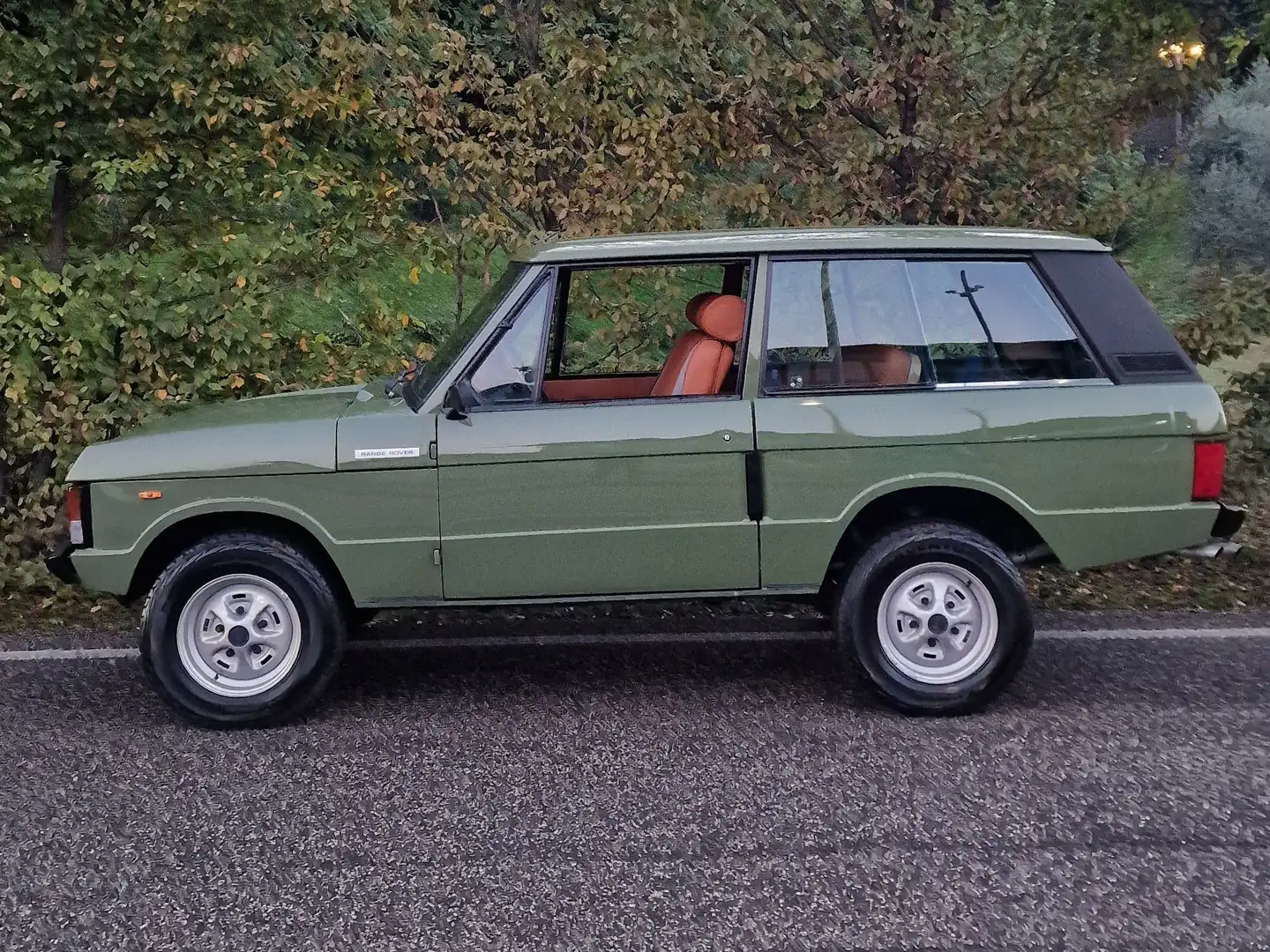 Land Rover Range Rover CLASSIC Green - 1