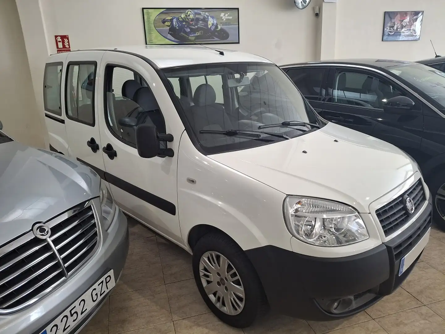 Fiat Dobló Combi 1.3Mjt Actual Wit - 1
