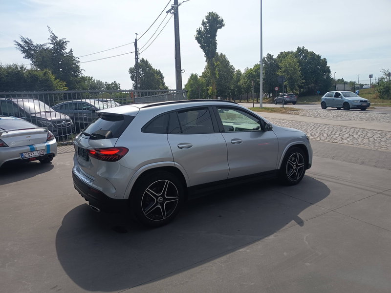 Mercedes-Benz GLA 180 AMG&Nacht-pakket Keyless Pano Head-up 360°cam Memory — photo 6