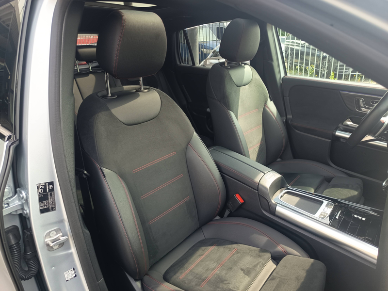 Mercedes-Benz GLA 180 AMG&Nacht-pakket Keyless Pano Head-up 360°cam Memory — photo 15