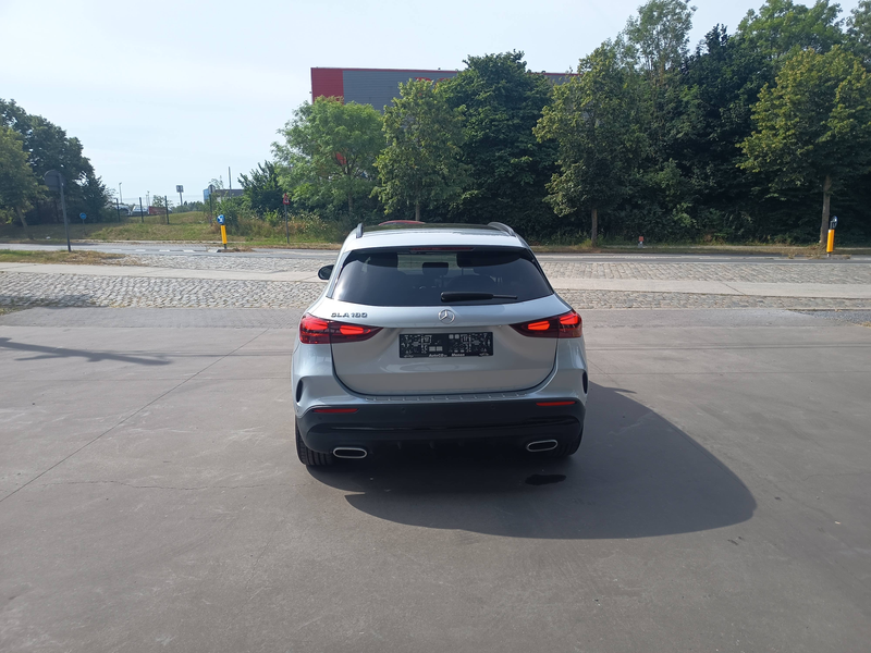 Mercedes-Benz GLA 180 AMG&Nacht-pakket Keyless Pano Head-up 360°cam Memory — photo 8