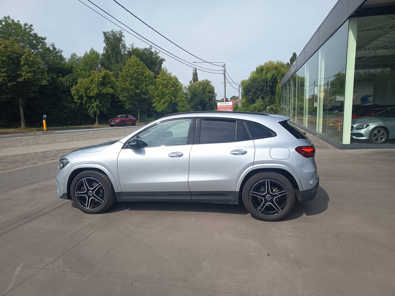 Mercedes-Benz GLA 180 AMG&Nacht-pakket Keyless Pano Head-up 360°cam Memory — photo 10