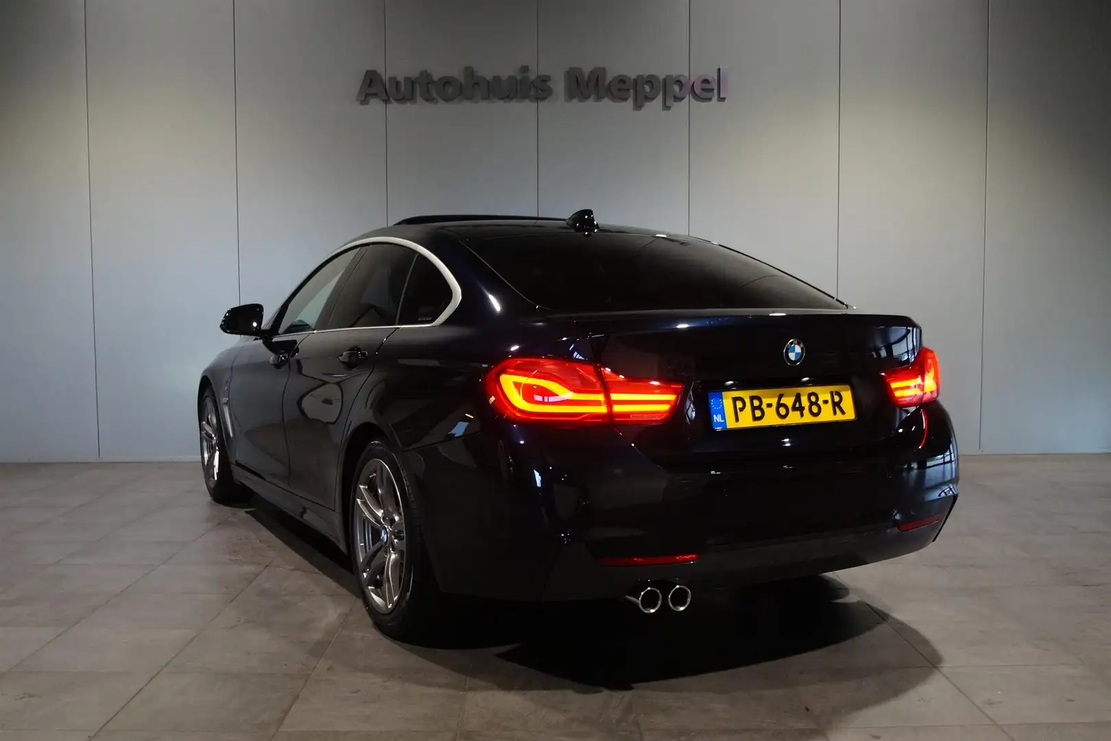 BMW 420 420i Gran Coupé M-Sport/// | H/K Sound | LED | PDC Schwarz - 2
