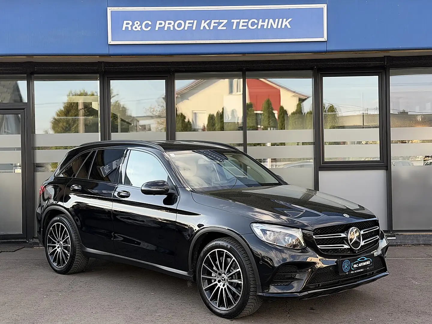 Mercedes-Benz GLC 250 d 4MATIC Aut. AMG LINE/TOP AUSSTATTUNG/ACC/BURM... Schwarz - 1